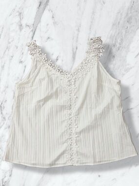 Floral Lace Trim Ivory V-Neck Tank Top